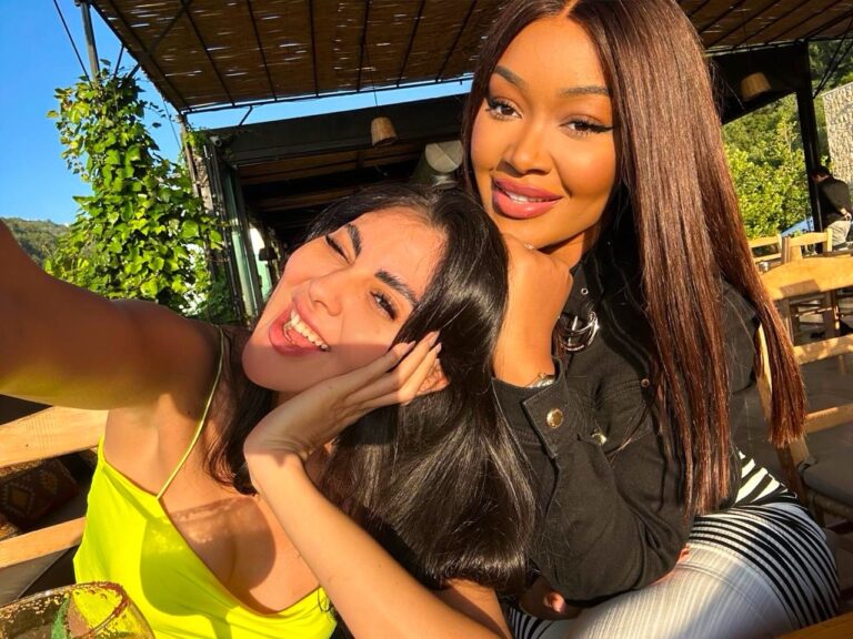 Read more about the article Peruci pentru alopecie sau căderea părului: ce să alegi și la ce să fii atent