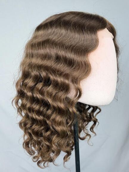 Nina Curly ♠️