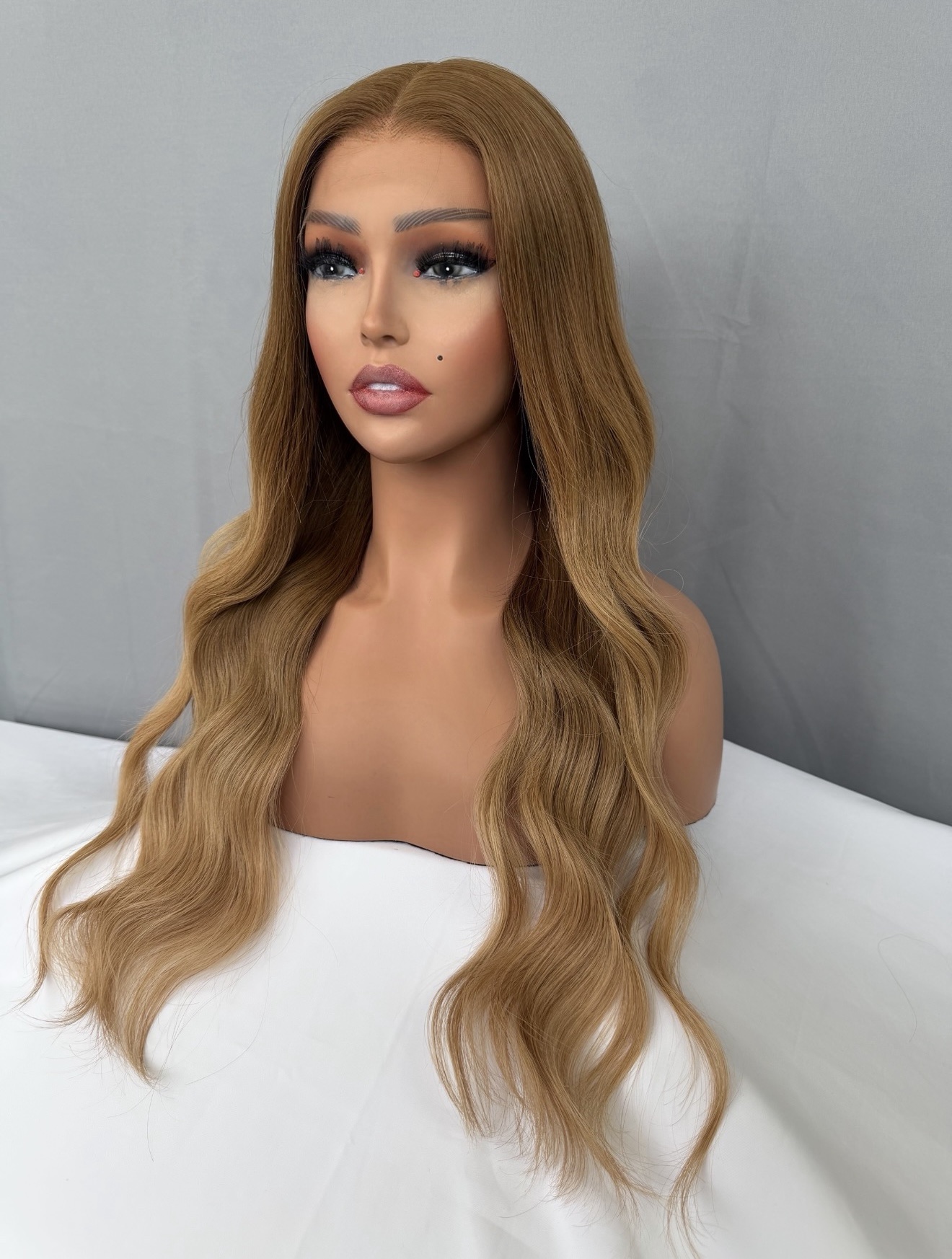 Portofino Luz ♠️ – HD Frontal Human Hair Wig | Honey Blonde