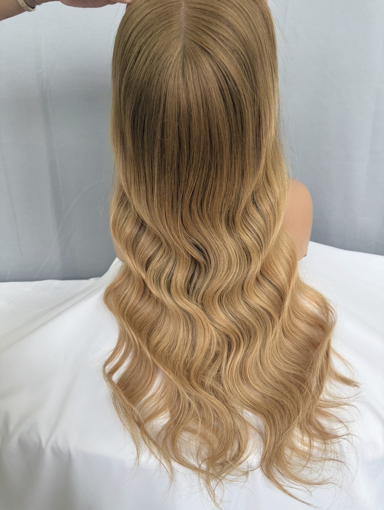 Portofino Luz ♠️ – HD Frontal Human Hair Wig | Honey Blonde - Image 3