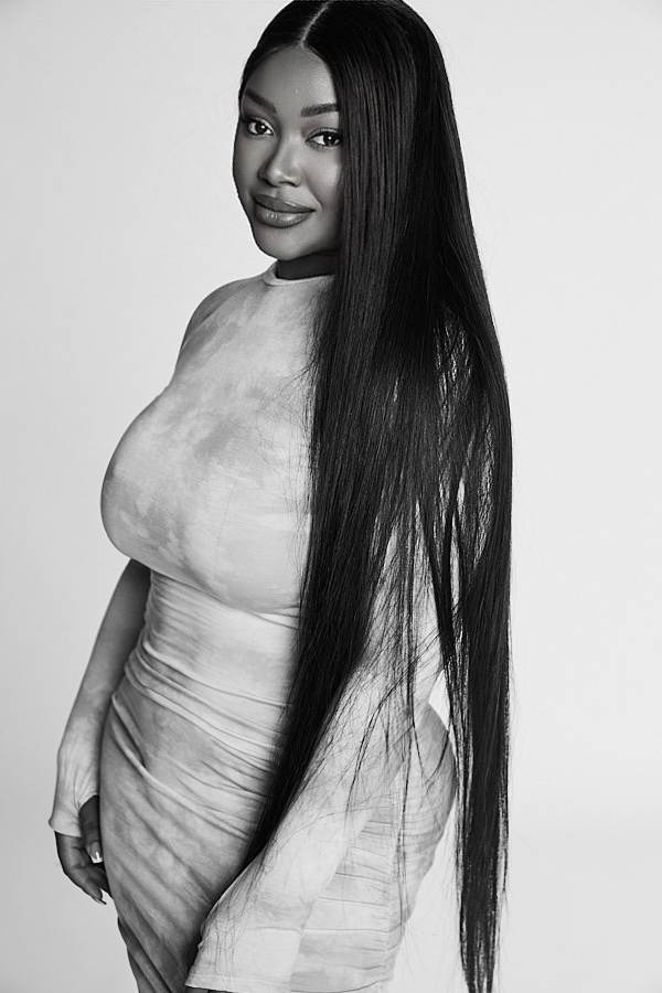 Frontal Lace Long Straight Wig – 34 inch HD transparent lace, high density straight hair